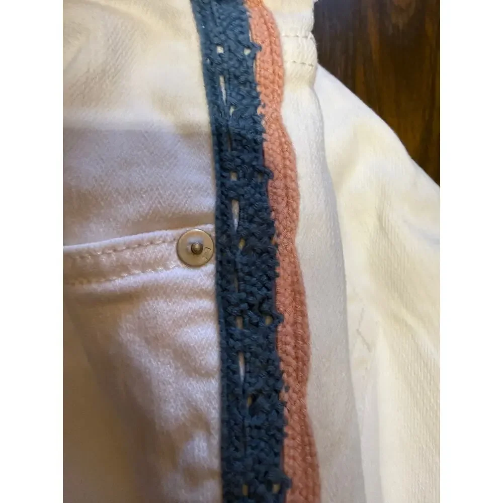 Anthropologie Pilcro Side Crochet Skinny Ankle Length White Denim Jeans Size 29